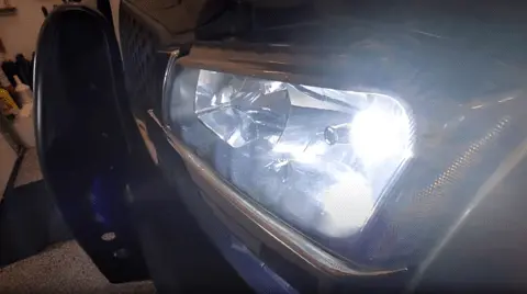 How do the silverado headlights work